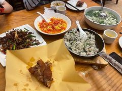 -侬佳蒸菜馆(听潮店)
