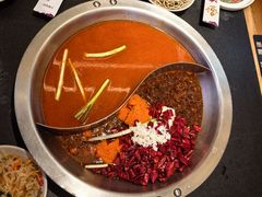 -沸炉重庆老火锅(军事博物馆店)