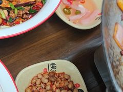 -富正毅三下锅·湘西韵味(天门山索道店)