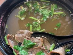 咖喱牛肉汤-舒蔡记生煎菜饭(云南中路店)