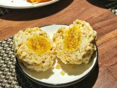 咸蛋黄狮子头-十面春风·江南面馆(崇宁路店)