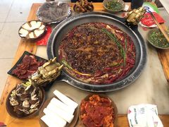 -黄潇洒老火锅(九眼桥宏济巷店)
