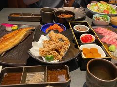 -铭牛烧肉·和牛海鲜自助(高新月牙湖店)