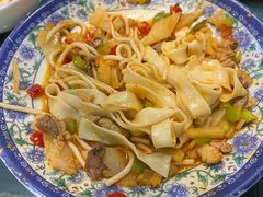 -三江源美食城