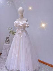 -不晚国际婚纱礼服