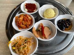 小菜拼盘-郑阿姨的家·이모네·韩料&烤肉(武川路店)