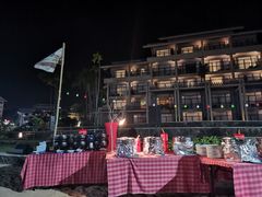 -亚龙湾希尔顿自助餐厅·海鲜·烧烤·沙滩BBQ·现场乐队