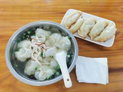 -小董骨汤馄饨店(通扬路店)