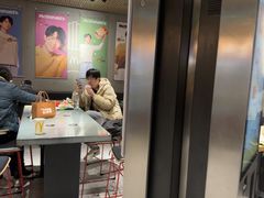 -麦当劳(中山公园龙之梦店)