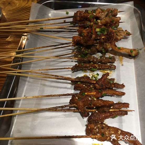 红胖子烧烤(宝塔路店)