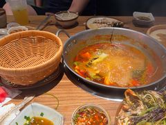 -老凯俚酸汤鱼(鸿通城店)