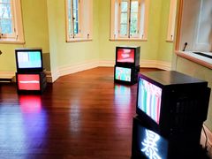 -Nathalie Djurberg与Hans Berg“牛皮纸包裹的月亮”-Prada荣宅当季展览