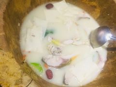 -滇香肴·云南菜蒸汽石锅鱼(云南北路店)