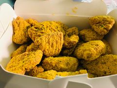 -BHC炸鸡(明洞总店)