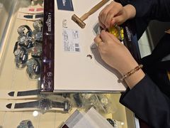 -亨得利钟表商店