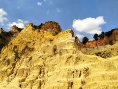 -彩色沙林风景区