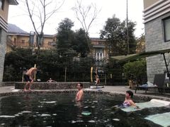 -虹都水岸酒店