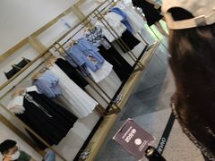 -URBAN REVIVO(济南世茂广场店)