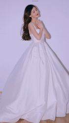 -MANLI BRIDAL婚纱