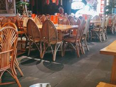 大堂-野山舂·贵州现舂酸汤火锅(鸿通城店)