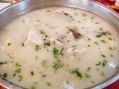 鱼头汤-雪野鱼头大王邢府公老店(雪野湖店)