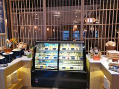 -小天鹅戴斯酒店鲸鲨百汇创作料理