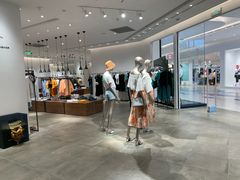 -URBAN REVIVO(西安Momopark店)