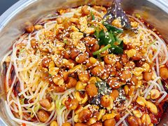 -周良天山牛杂城(天山路总店)