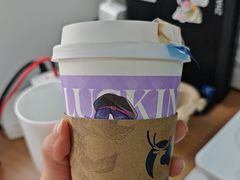 -瑞幸咖啡(小龙湾地铁站临街店)