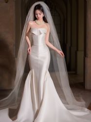 -艾米丽婚纱礼服