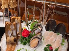 -鲜入唯煮·港式海鲜牛肉火锅(金宝街店)