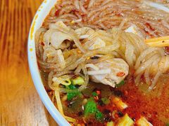 帽结子肥肠粉-白家高记肥肠粉(总店)