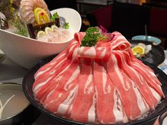 -泓炙颐凤鲜海鲜火锅料理(桐乡店)