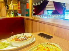-玛格萝妮比萨屋(四平店)