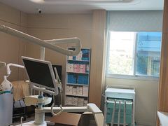 -上海仁爱医院口腔科 · 种植