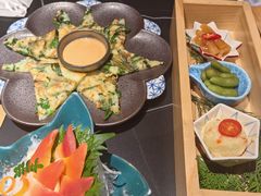 -山川小町·极番烧肉(新地假日广场店)