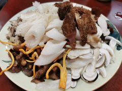 -菌之家·专业纯野生菌火锅·特色炒菌