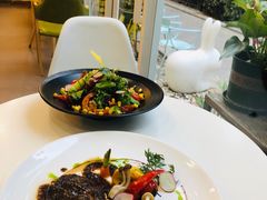 香煎菲力牛排-威克特披萨汉堡
