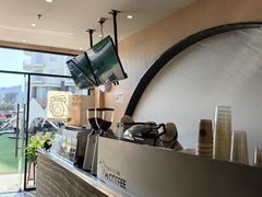 -本来不该有·鲜果咖啡(大梅沙店)