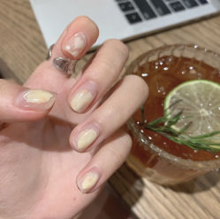 -七月美睫 美甲