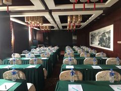 -锦龙国际酒店(天津奥体中心华苑地铁站店)