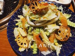 三文鱼沙拉-肉魁屋·烧肉·烧鸟·酒场(高新店)