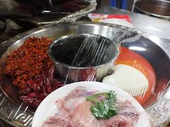 -山城年华老火锅(玉林店)