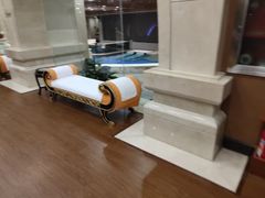 -碧中海汤泉汗蒸酒店