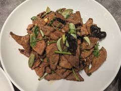 -闫府私房菜·百年鲁菜(恒隆店)