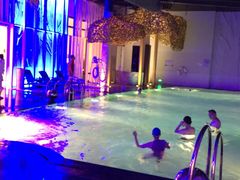 -上海滴水湖皇冠假日酒店