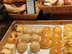 -广州万富希尔顿酒店·感趣自助餐厅·金秋蟹宴生蚝海鲜刺身烧烤