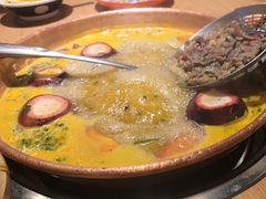 -洱火云南酸菜牛肉火锅(石景山当代商城店)