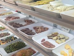 -哈尔滨小酒馆·鲜肉现穿自助烧烤(康新花园店)