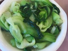 -侬佳蒸菜馆(听潮店)